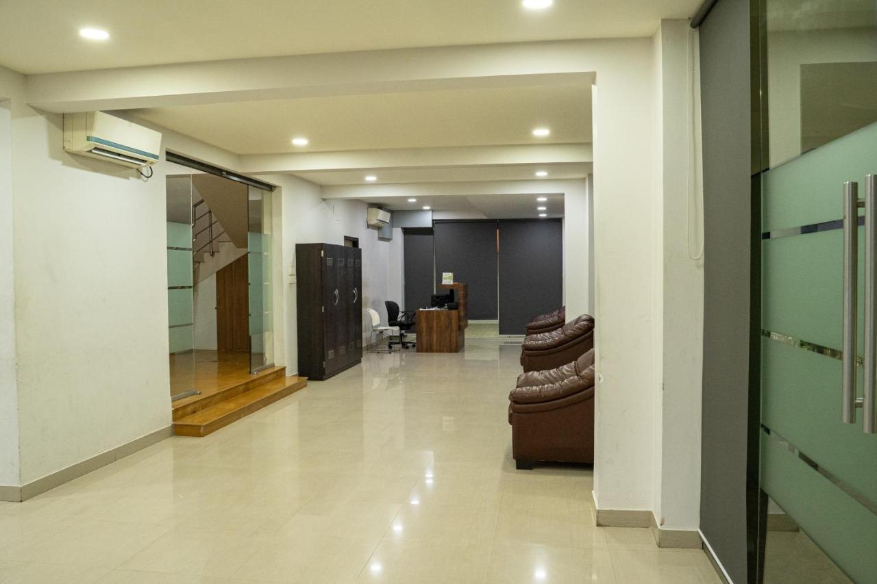 Nk7 Guest House Kalkutta Exterior foto