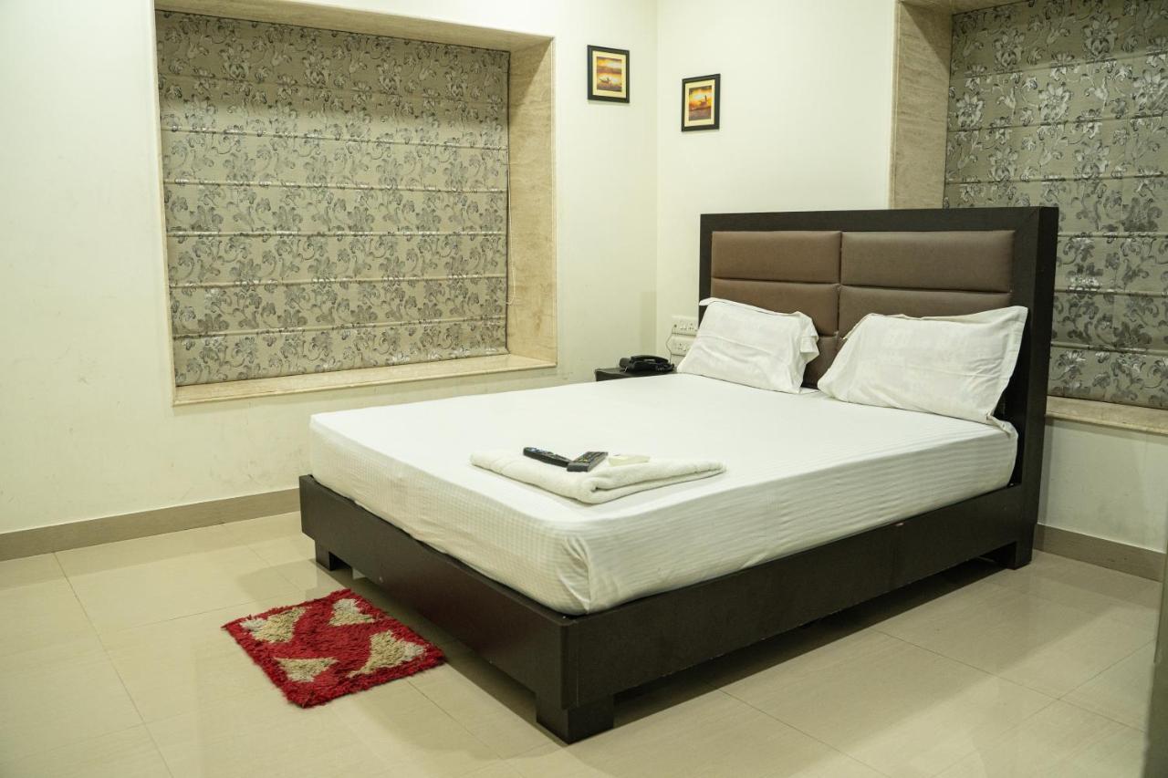Nk7 Guest House Kalkutta Exterior foto